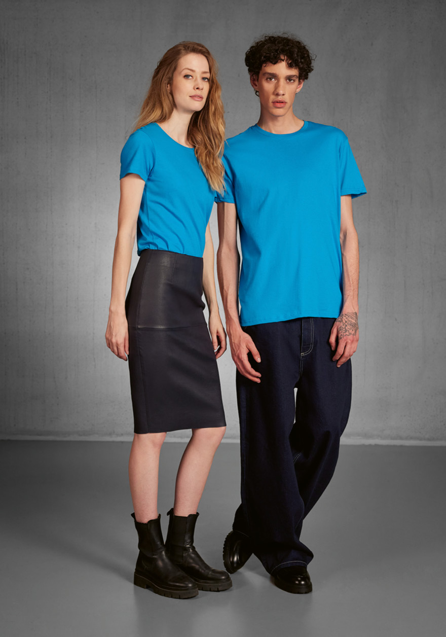 bc-images-everydayessentials-cards-tees