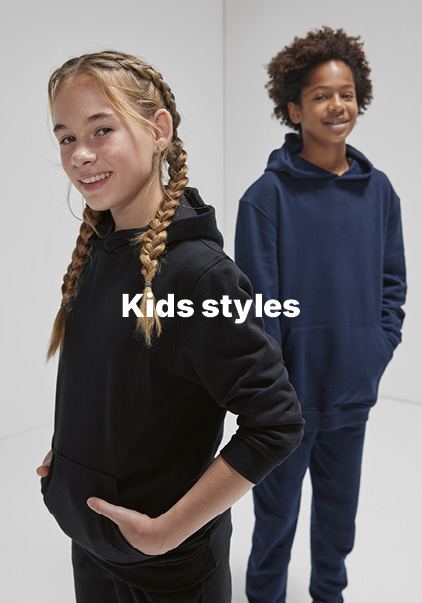https://www.bc-collection.eu/storage/media/bc-page-sweatshirts-site2025-cardtitle-04.jpg